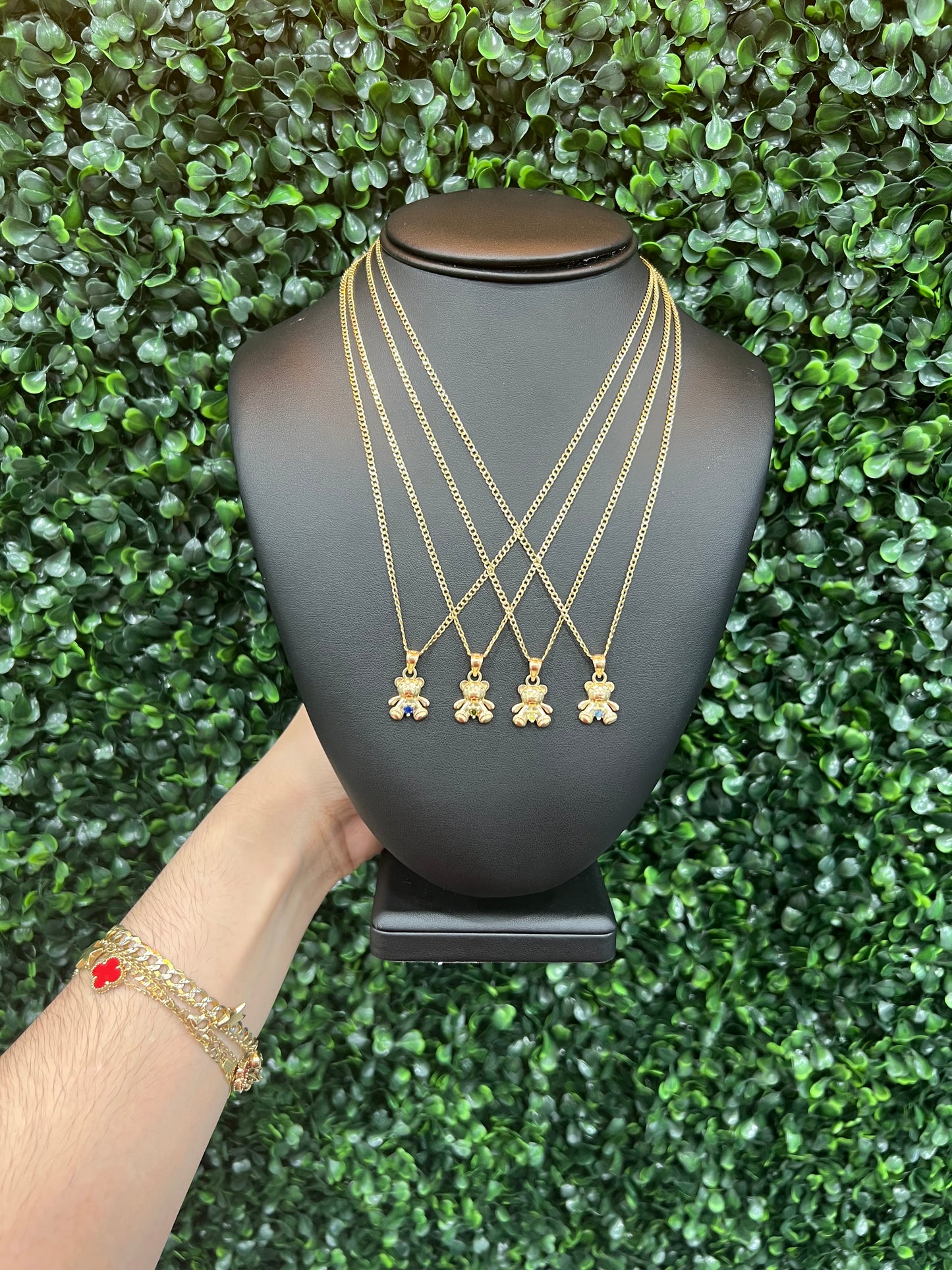 10k Teddy Pendant & Cuban Chain