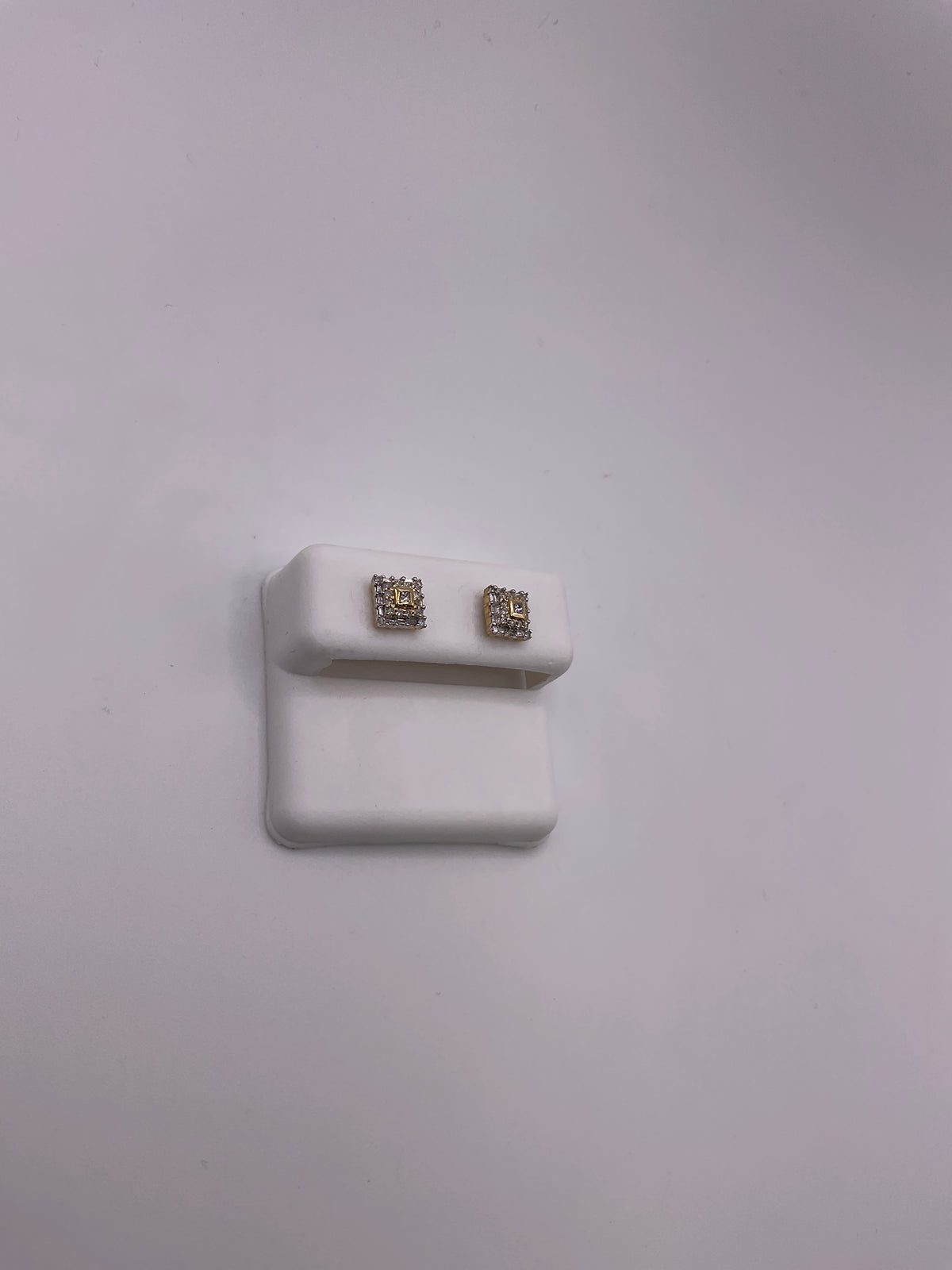 10kt 0.33 Ct Earring