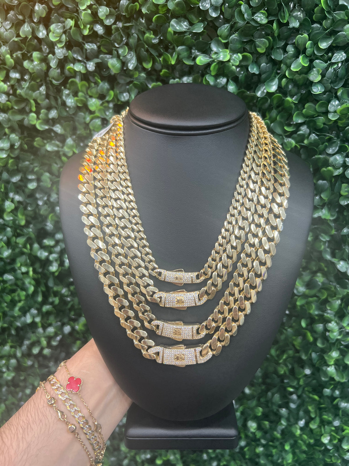 Men’s Chain & Pendant