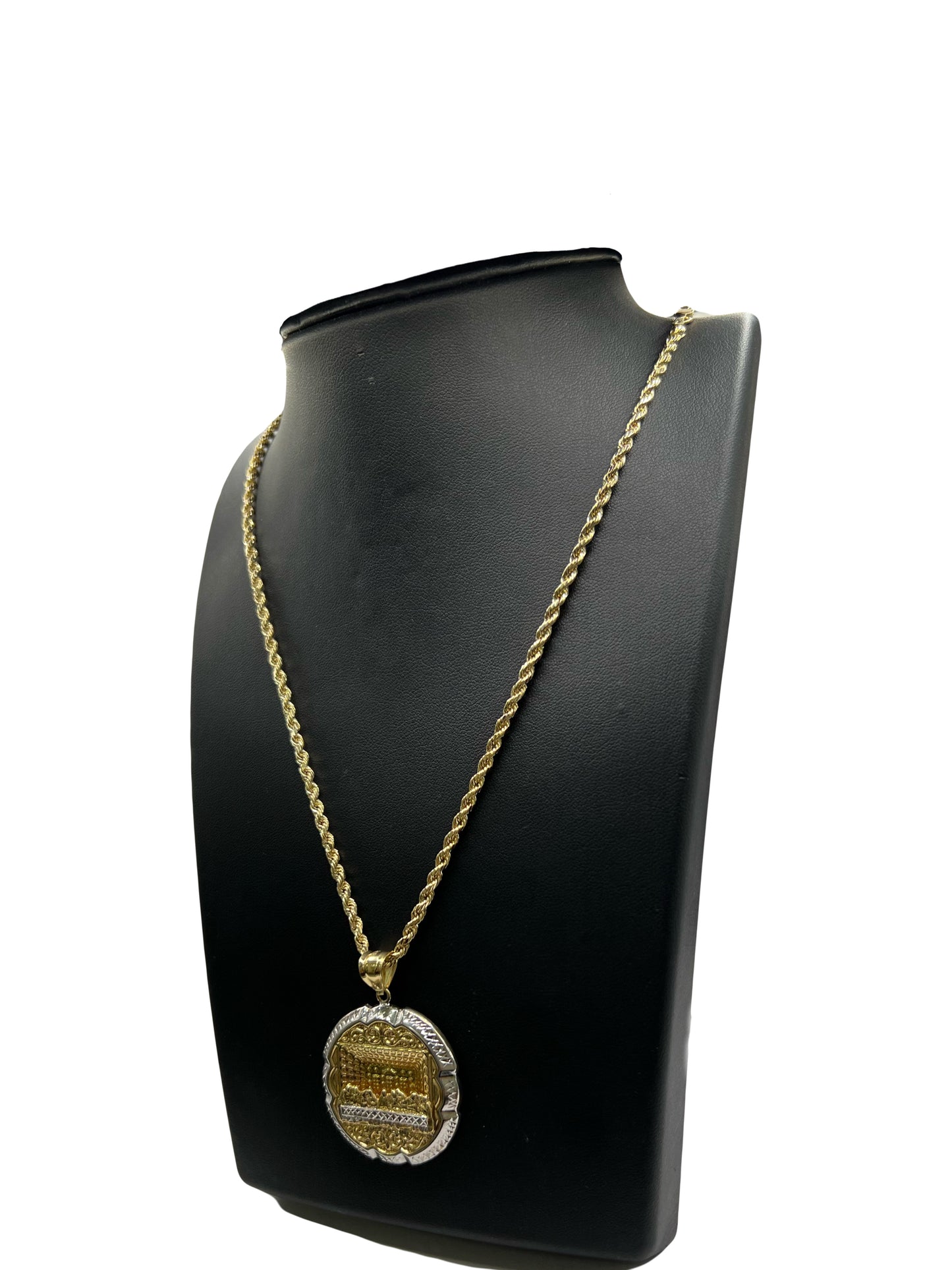 14k Rope Chain & Last Supper Pendant