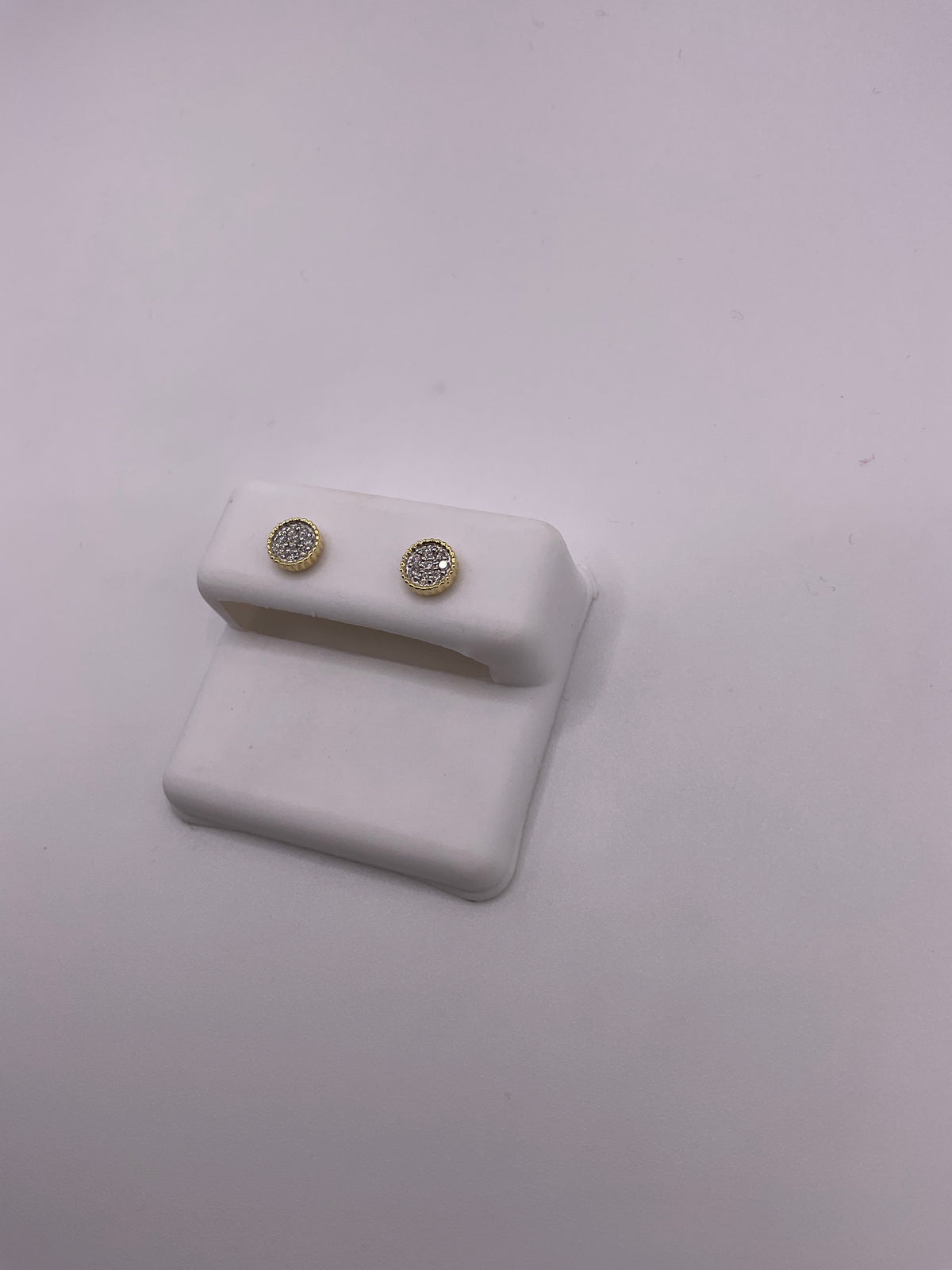 10kt 0.12Ct Earring