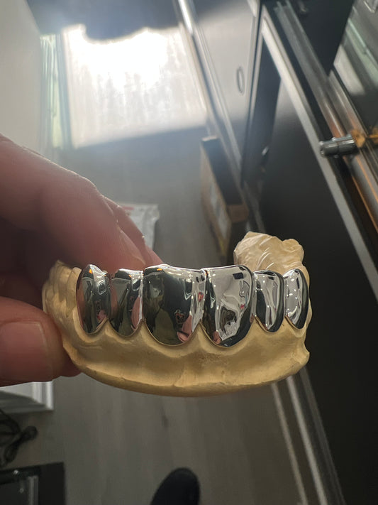 Silver custom made grills 6 Teeth