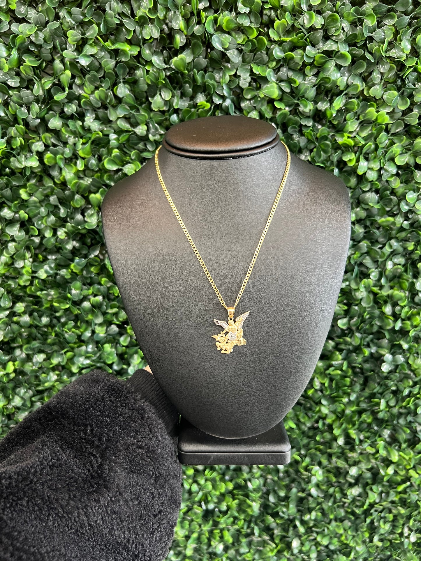 14k Cuban chain & San Miguel pendant
