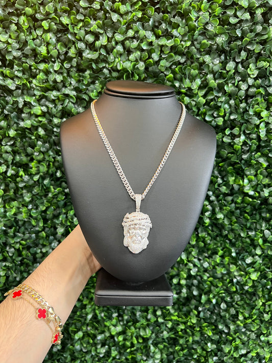 Silver Jesus Pendant & Cuban Chain