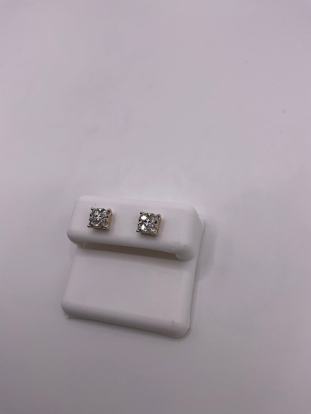 10kt 0.59Ct Earring